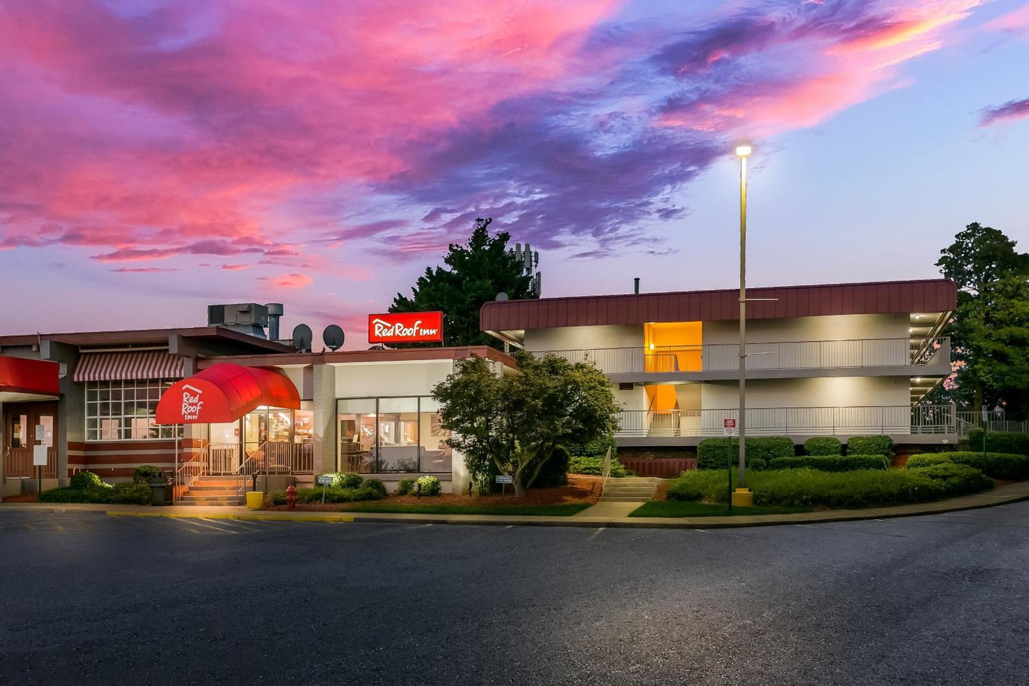 Red Roof Inn Baltimore Exterior photo